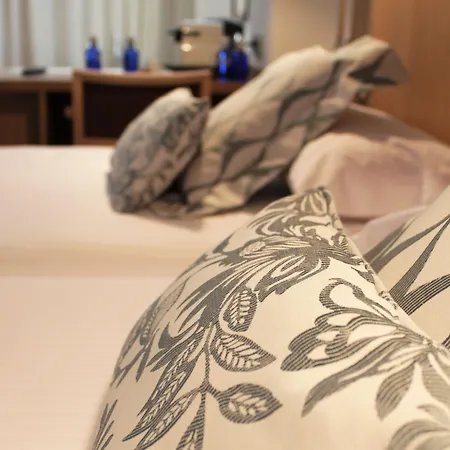 Pure Salt Garonda - Adults Only Отель